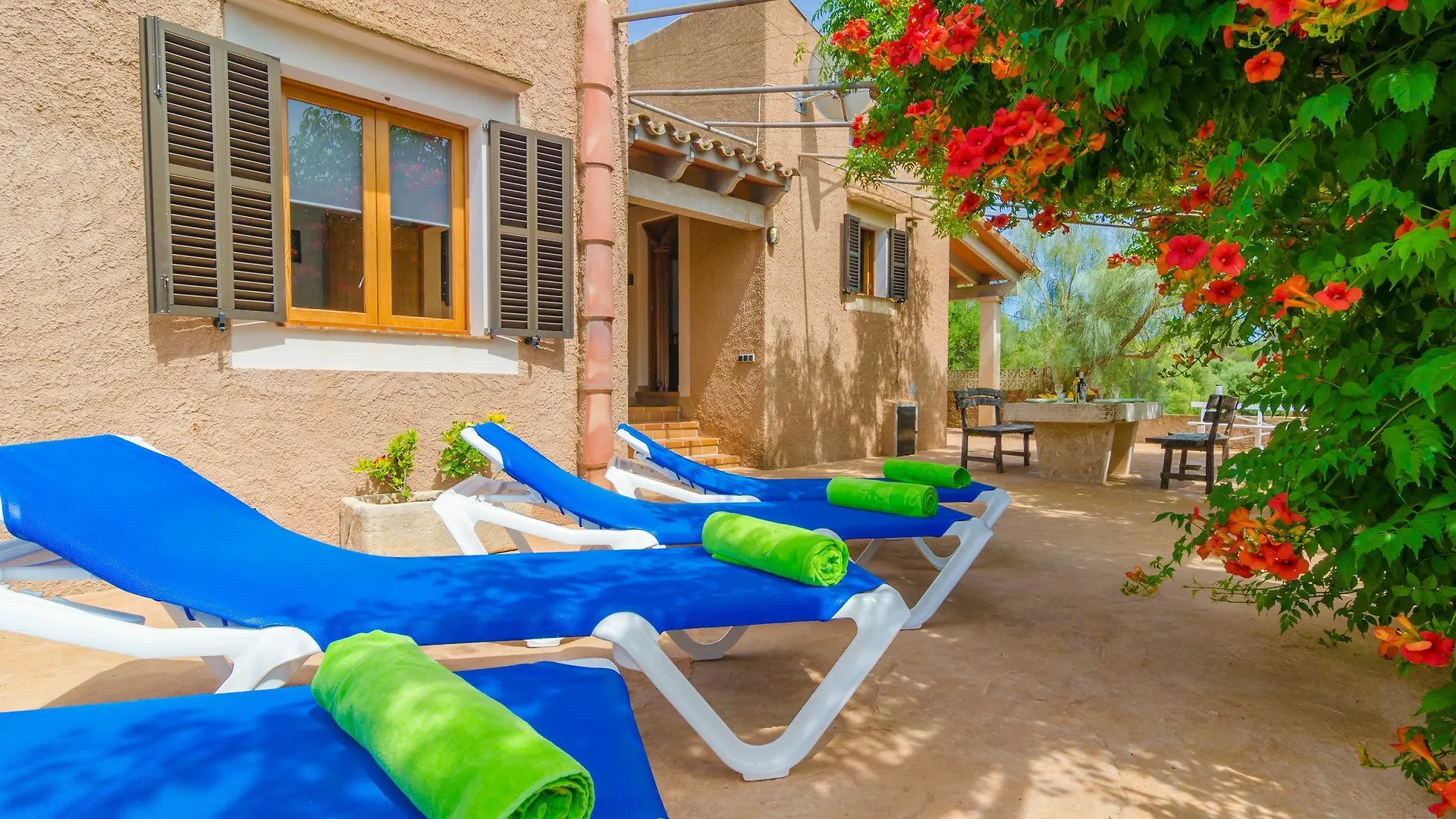 Cas General Villa Porto Petro  Chalet